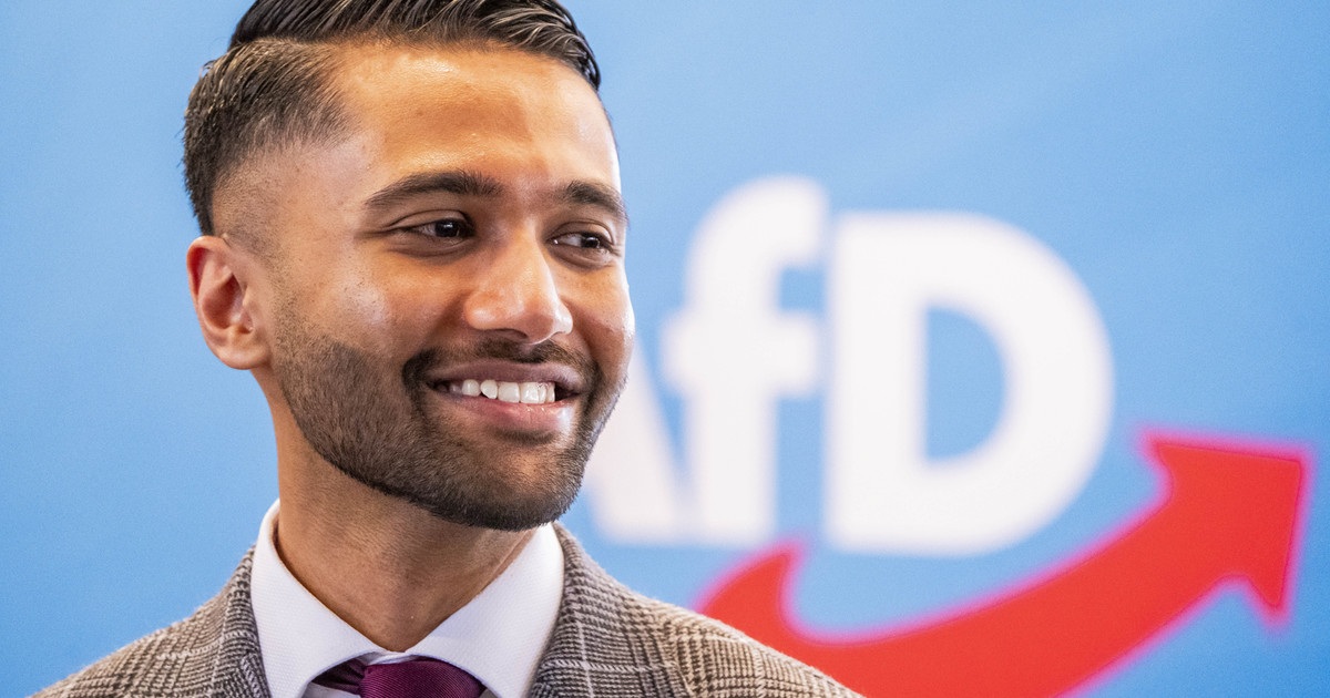 Протесты сопровождали создание молодежной организации АдГ