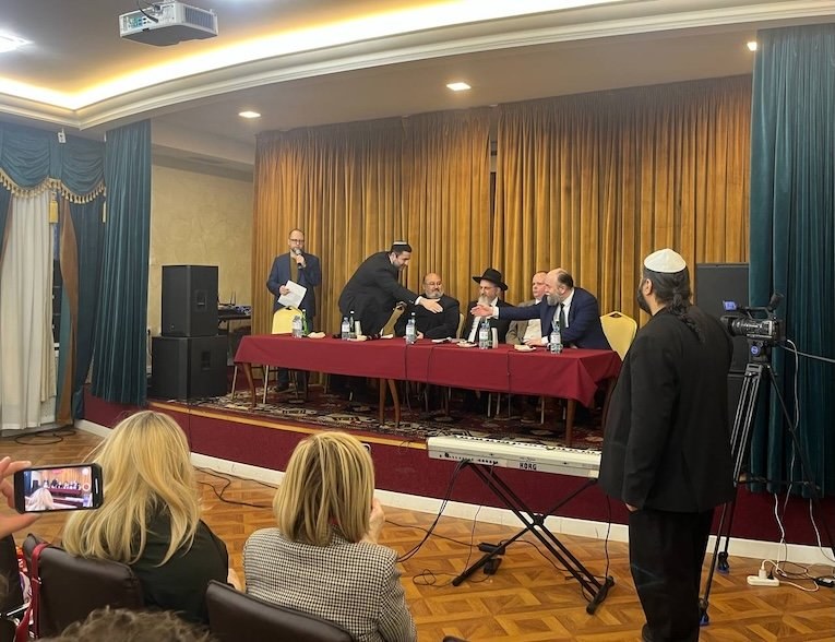 В Москве прошел круглый стол о седьмой заповеди Закона Божьего и ценности семьи