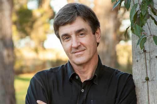 Пастор Аллен Джексон призывает христиан разоблачать 'ложную церковь' на фоне ереси: 'Слишком долго были вежливыми'