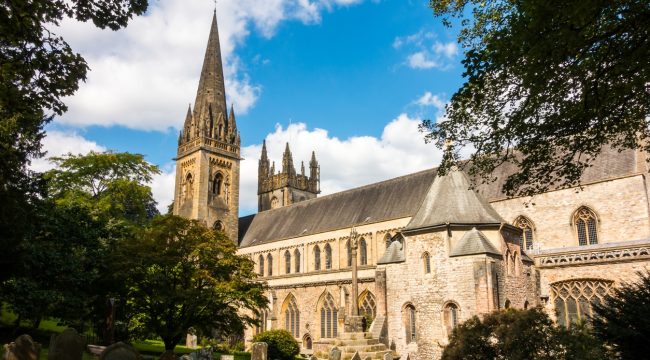 Религиозные общины ежегодно приносят £250 миллионов в экономику Уэльса – исследование