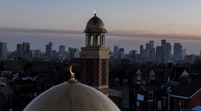 Христиане осуждают новое определение исламофобии от правительства