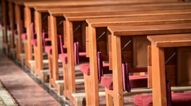 Многие британцы обеспокоены последствиями отхода страны от христианства – опрос