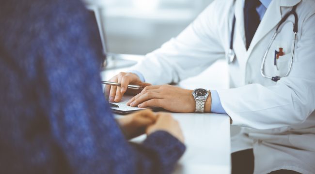 Большинство британцев предпочитают улучшение паллиативной помощи легализации ассистированного суицида — опрос