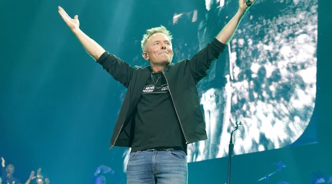 Крис Томлин переосмысливает 1800-летний христианский гимн: «Это связывает нас с ранней церковью»