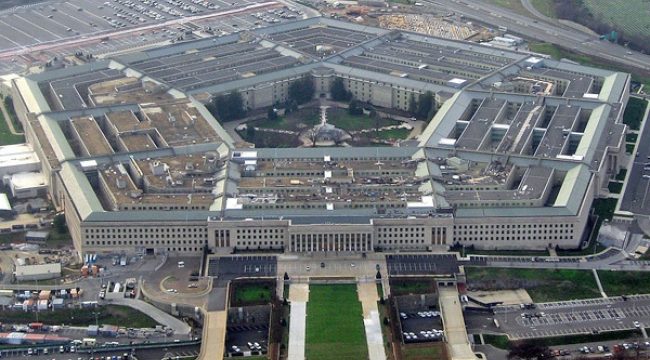 Неделя Трампа в обзоре: Пентагон требует 200 млрд долларов на войну с Ираном; запущена целевая группа по борьбе с мошенничеством