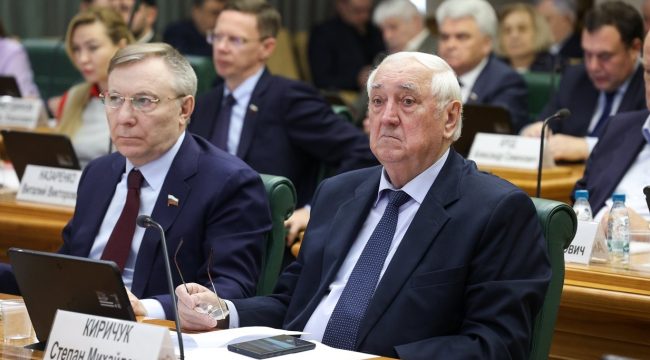 В Совете Федерации обсудили укрепление гражданской идентичности через сплочение религий