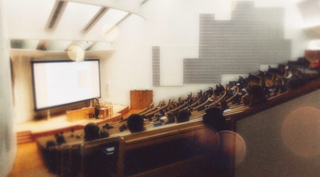 Стоит ли сейчас учиться в колледже?