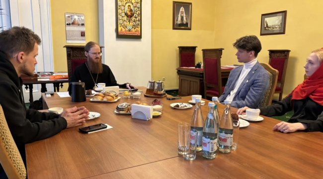 В Высоко-Петровском монастыре прошла встреча епископа Иоанна со студентами Академии Михалкова