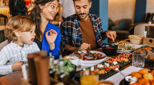 Стоит ли сейчас питаться в ресторанах?