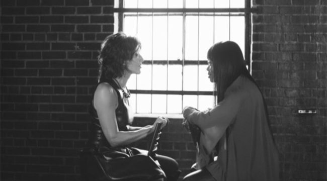 Эми Грант выпускает сингл 'How Do We Get There From Here' при участии Руби Аманфу