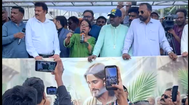 Протесты в Пакистане против насильственного обращения в веру и брака с девочкой