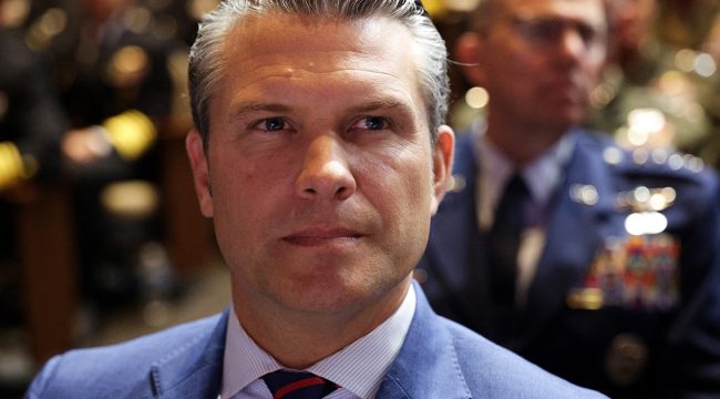 Пет Хегсет призывает молиться за американских военных и мудрость в конфликте с Ираном