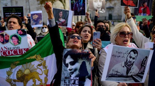 Мужество и стойкость иранских женщин не должны быть забыты в Международный женский день