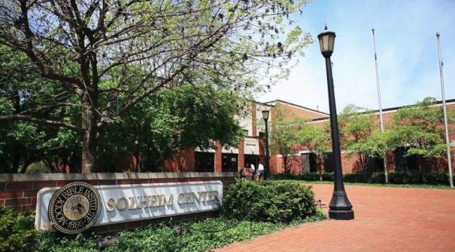 Муди Библ Институт достиг соглашения о допуске своих студентов-учителей в школы Чикаго