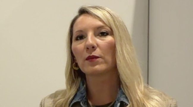 Глава министерства стриптиз-клубов объясняет, почему слово 'отец' пугает в индустрии взрослых фильмов