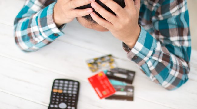 Мы молоды, но утопаем в долгах. Как выбраться из этой ямы?