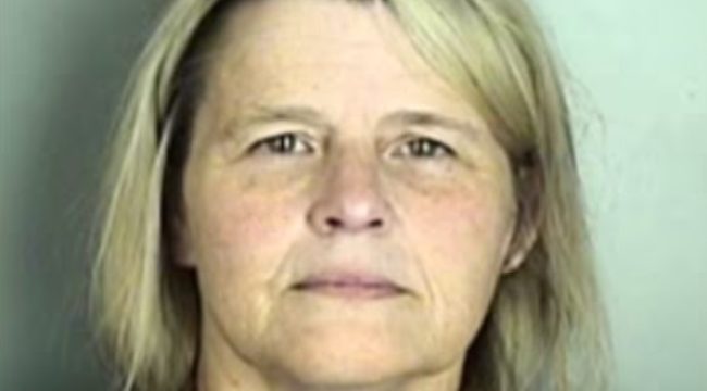 Женщина арестована за предполагаемое мошенничество на сумму свыше 400 тыс. долларов из церкви и обвинена в уклонении от уплаты налогов