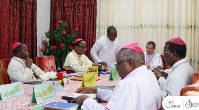 Католические епископы Того запретили несанкционированное проведение месс в частных домах