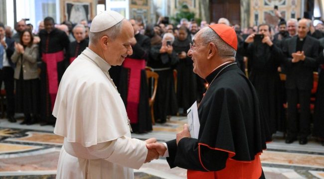 Папа Франциск призывает священников активнее исповедовать верующих для укрепления единства с Богом