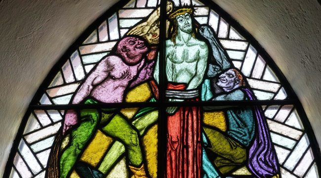 Как справиться с антисемитским искусством в церквях?