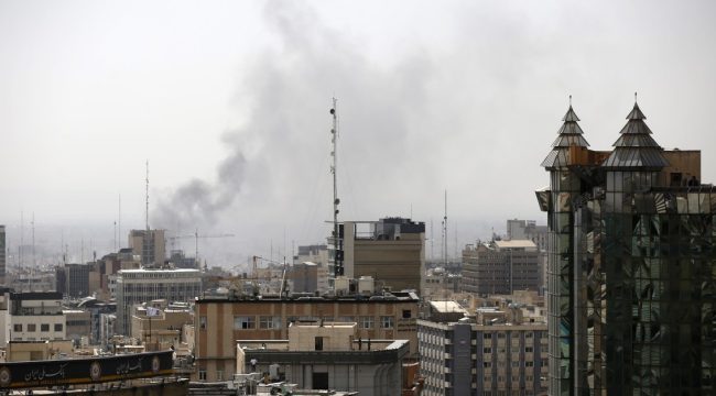 Иран после айятоллы: последствия для режима и надежды на перемены