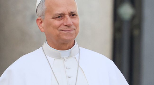 В Алжире СМИ отмечают "историческую значимость" предстоящего визита папы