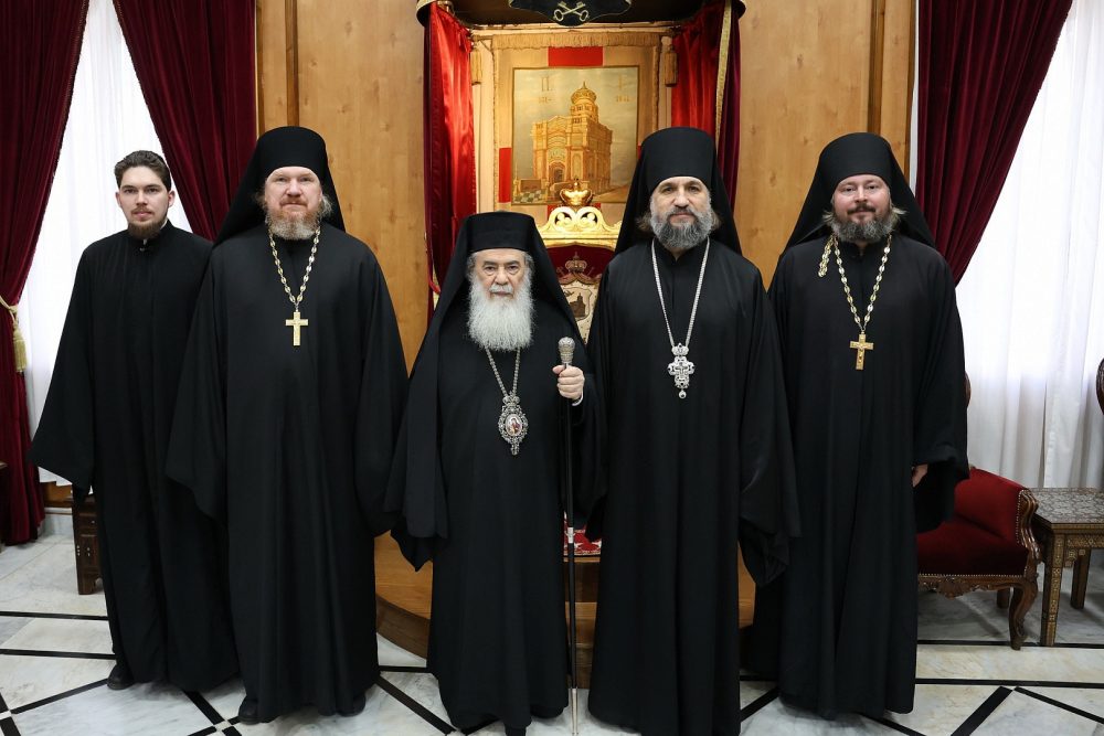 Русская духовная миссия поздравила Патриарха Иерусалимского с днем тезоименитства