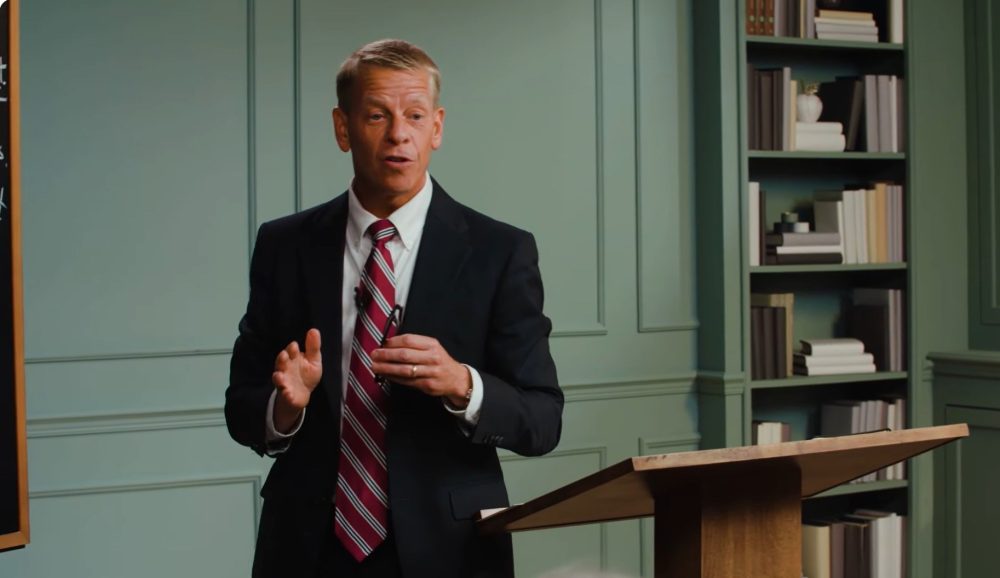 Руководитель Ligonier заявляет, что церковь отлучила его и жену после сообщения о подозрении в насилии над дочерью