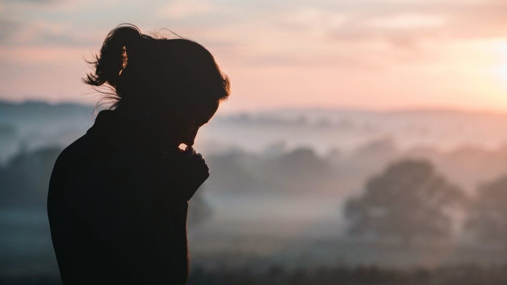 Бог показывает нам, куда обращаться со своими стенаниями