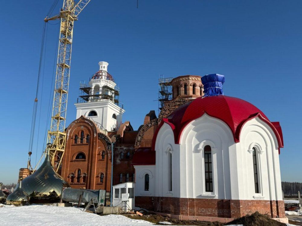 В Первомайском завершается строительство храмового комплекса