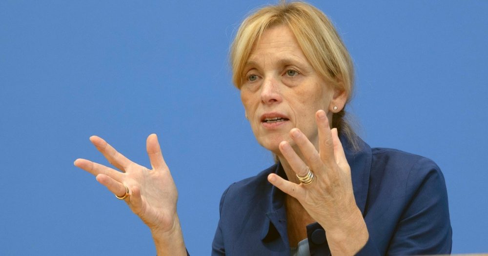 Приен: Достичь "тихой середины" с помощью федеральной программы