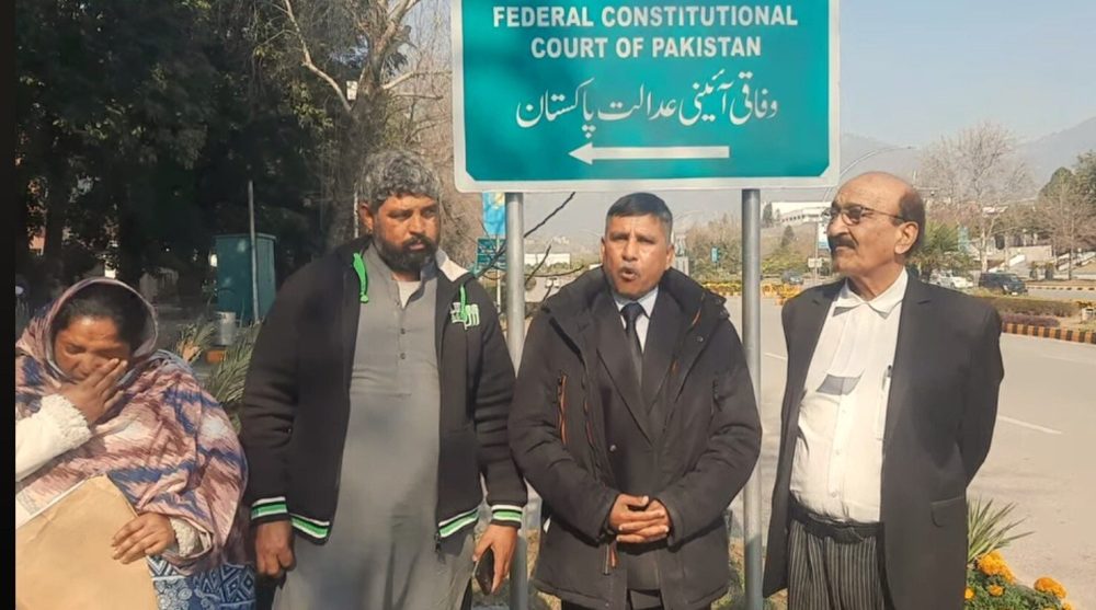 Суд Пакистана оставил христианскую девочку под опекой мусульманина