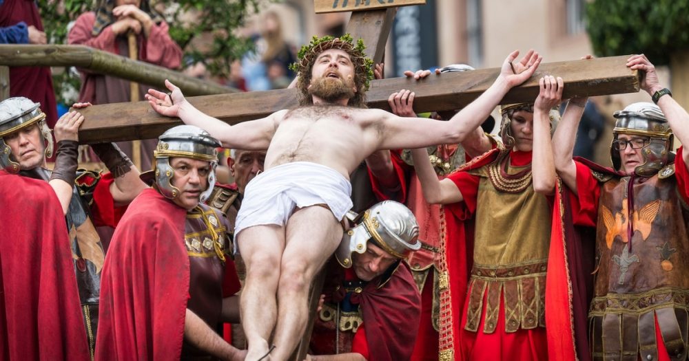 2000 лет Пасхи через четыре года?