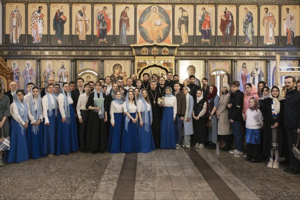 Пассия с участием молодежи Восточного викариатства прошла в храме Казанской иконы Божией Матери в Измайлове