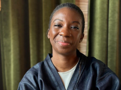 Страдающая эндометриозом Сильвия рассказывает о своей повседневной жизни и вере