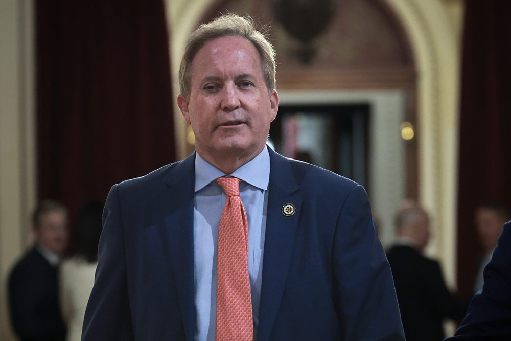 'Кто-нибудь видел здесь Джона Корнина?': Кен Пакстон троллит своего оппонента на праймериз в Сенате на CPAC