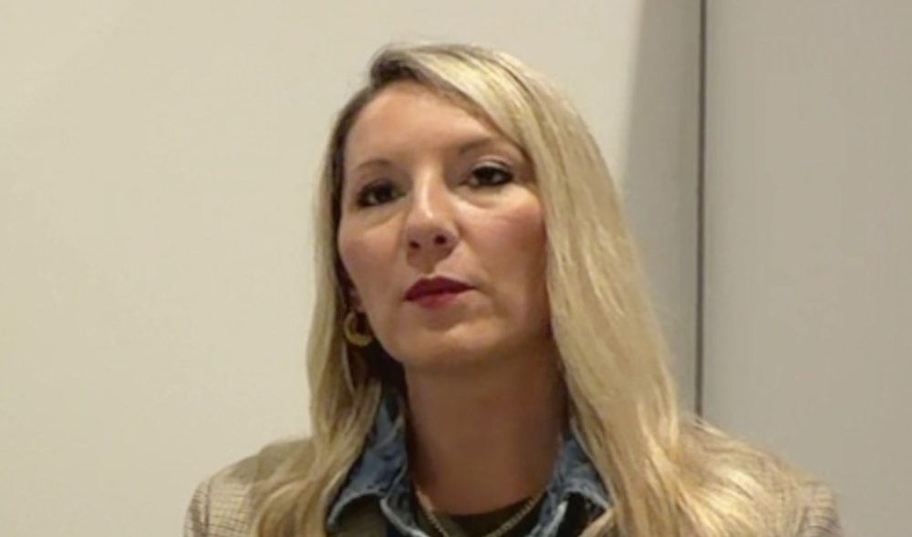 Глава министерства стриптиз-клубов объясняет, почему слово 'отец' пугает в индустрии взрослых фильмов