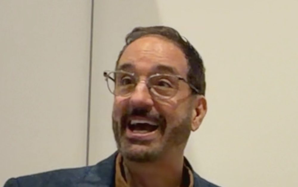 Режиссер 'Он называет меня дочерью' Рик Алицер о помощи женщинам в исцелении от 'отцовских травм'