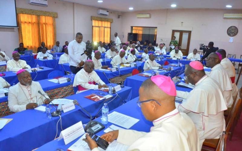 Пленарное заседание католических епископов ДРК завершилось призывом к миру и синодальному участию