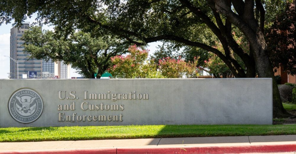 Техасские министерства помогают международным студентам справляться с неопределенностью на рынке труда