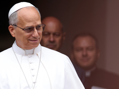 Папа призывает к прекращению 'спирали насилия' на Ближнем Востоке