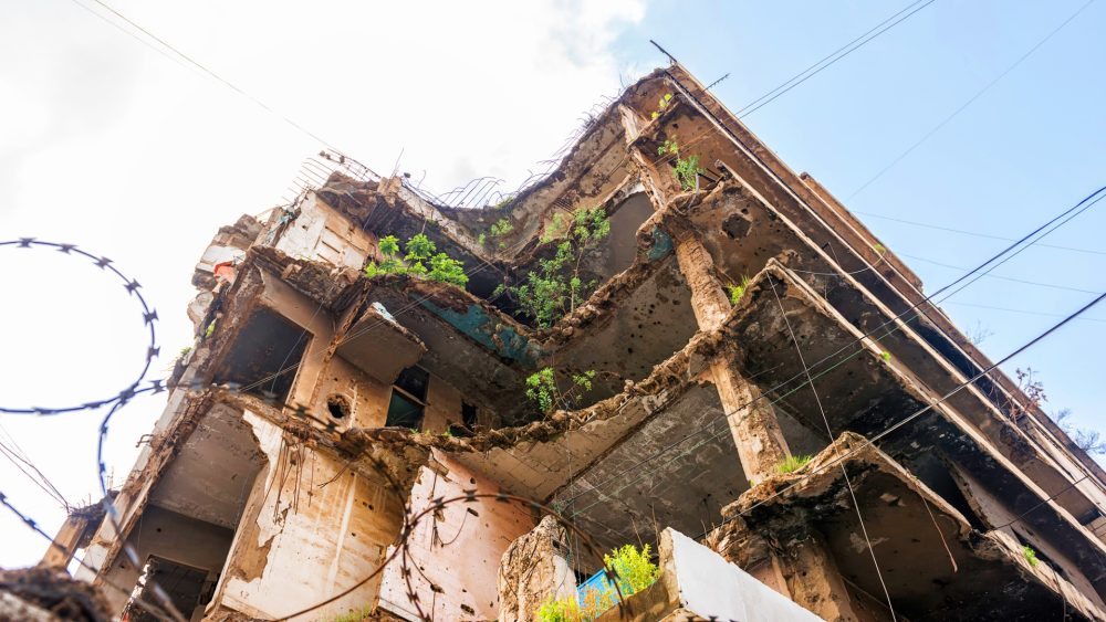 «Если остаться — значит получить шрамы»: Размышления пастора о жизни в Бейруте