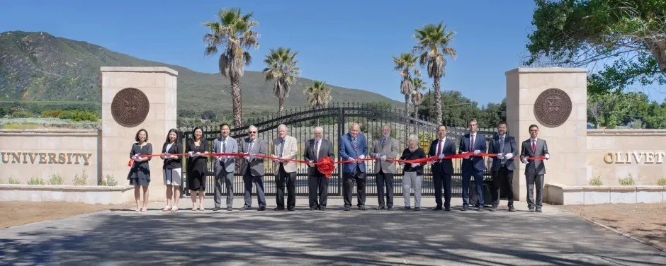 Кампус Университета Оливет в Анзе сосредоточен на местном сообществе после восстановления аккредитации ABHE до статуса 'добросовестный'