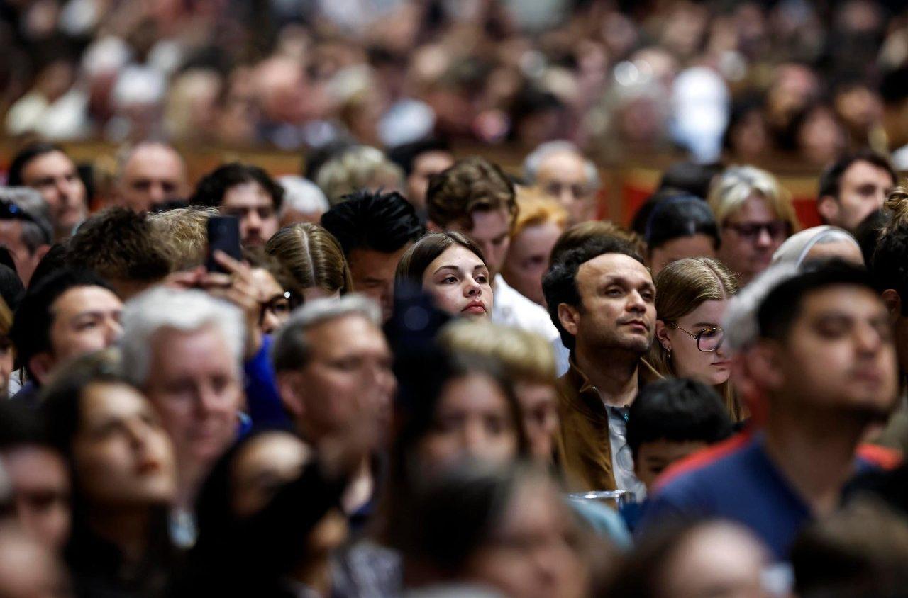 «Остановитесь!». Воззвание Папы Льва XIV на молебне о мире