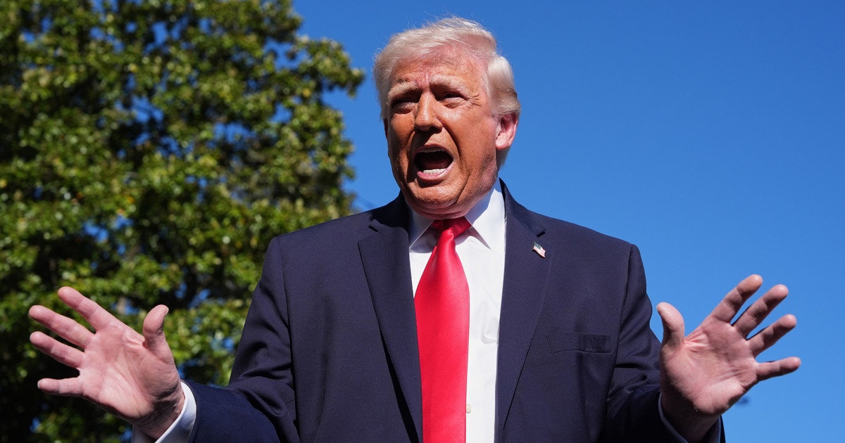 Трамп: Папе следует взять себя в руки