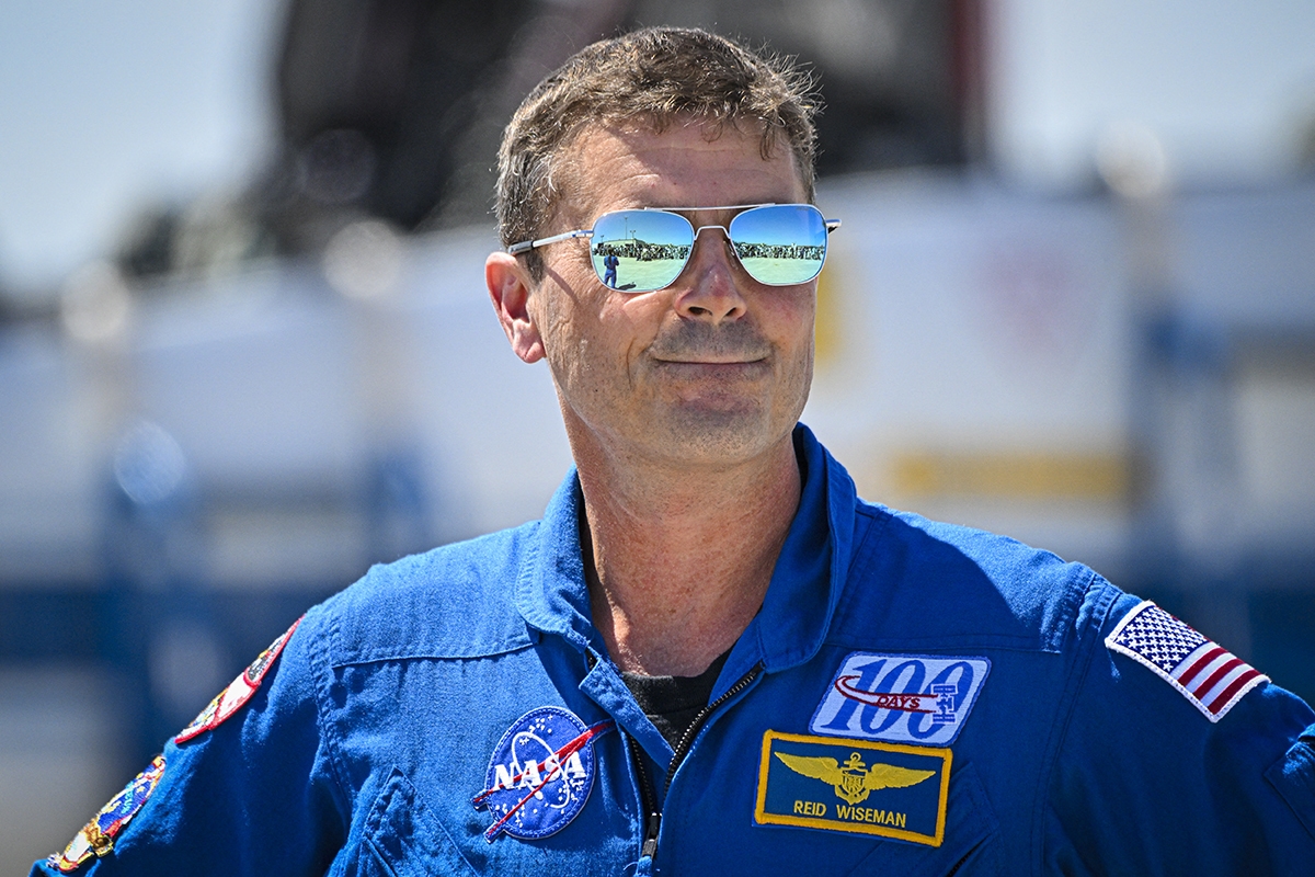 Нерелигиозный астронавт NASA 'разрыдался', увидев крест после космической миссии