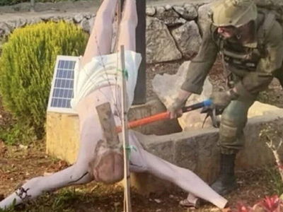 Израильский солдат ударил по статуе Иисуса на юге Ливана