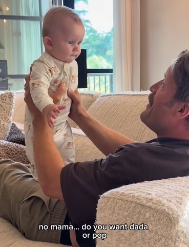 Видео с плачущим суррогатным ребенком, зовущим 'маму', у гей-певца вызвало скандал: 'Дети заслуживают лучшего'