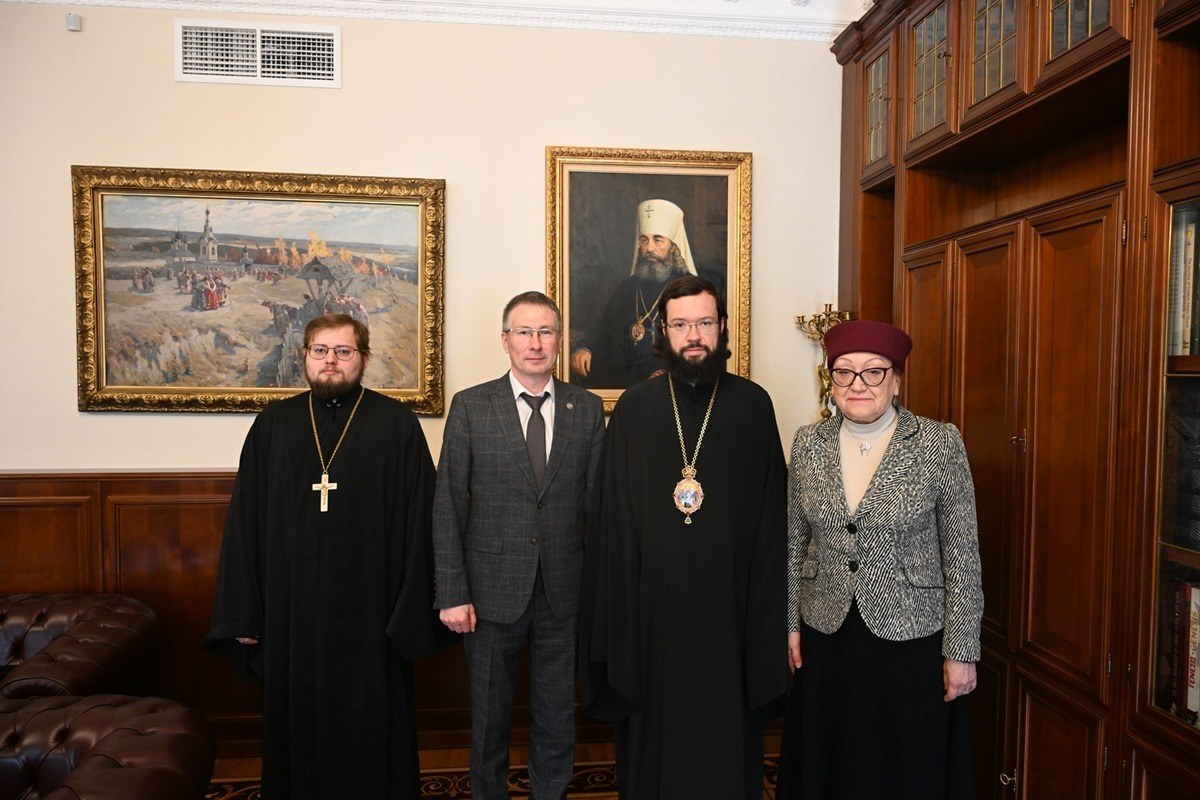 Митрополит Антоний обсудил с представителем Татарстана межрелигиозное сотрудничество