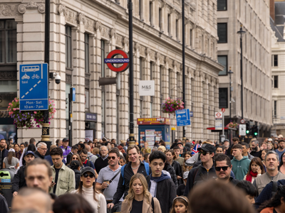 Великобритания: 48% евангелистов считают, что выражать свою веру стало сложнее